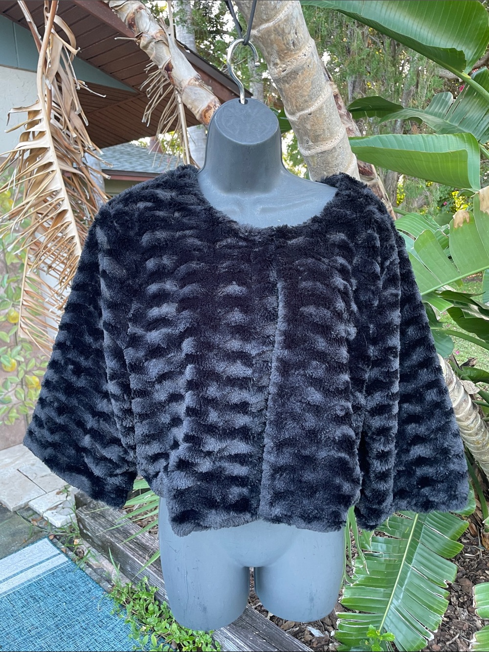 Black faux fur cropped shrug